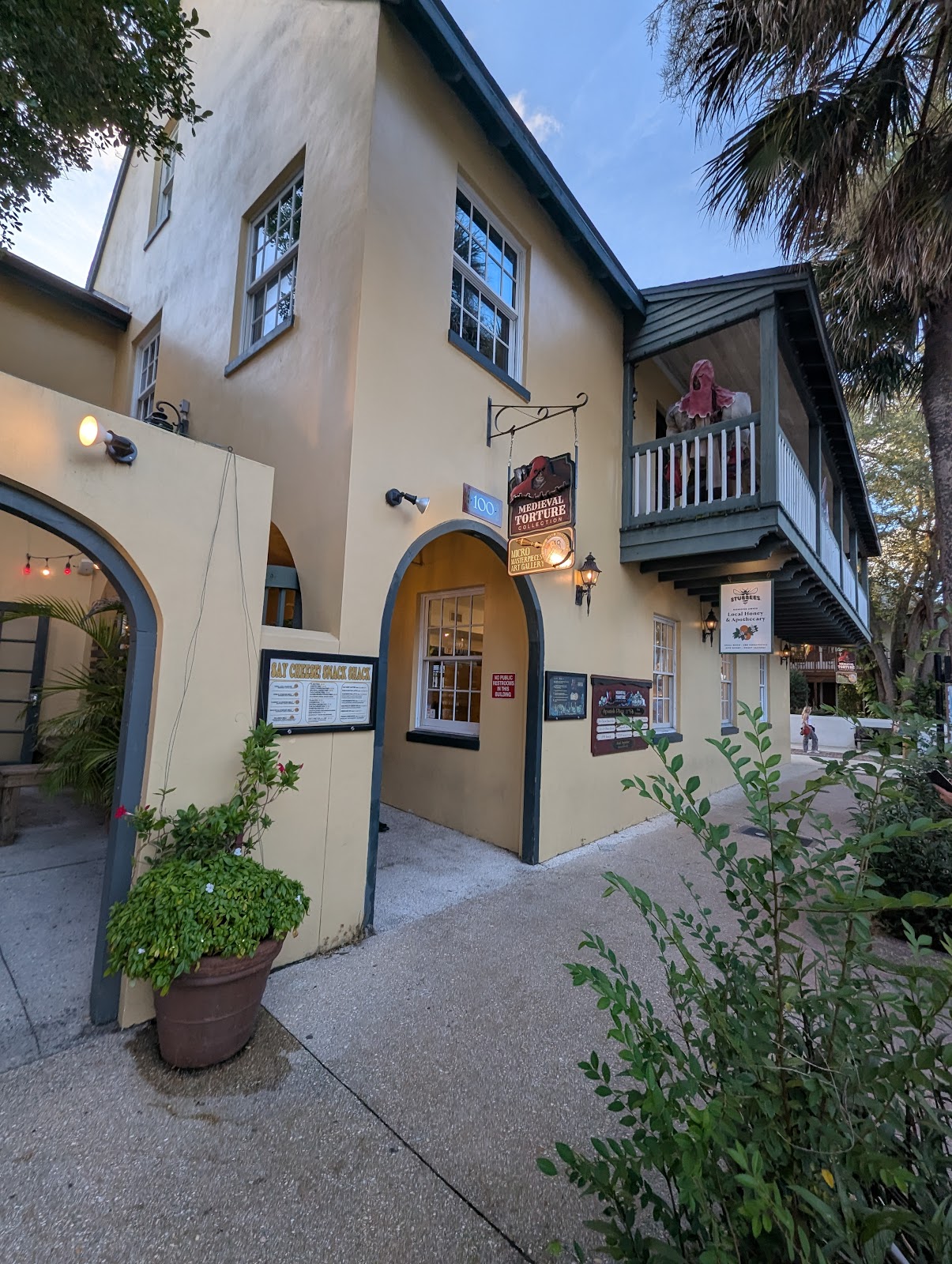 The Cuban Café & Bakery location photograph